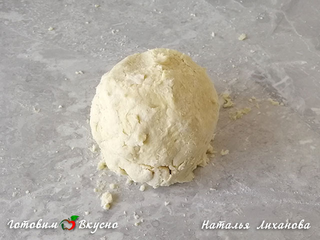 Пирог луковый с сыром