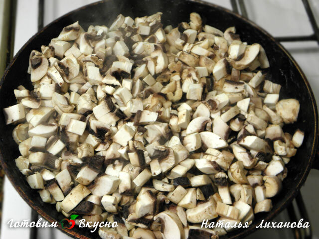 Салат крабовый с грибами