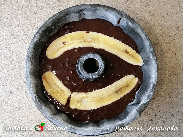 Шоколадно-банановый кекс
