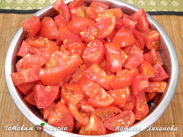 Консервированный салат из помидоров